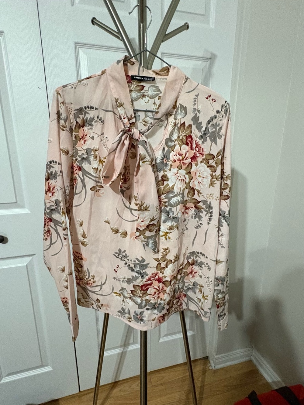 SHEIN Blush Pink Floral Tie-Neck Blouse